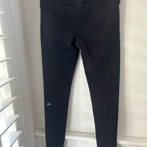 Black Alo medium leggings. Less than a year old and wore 5-10 times.